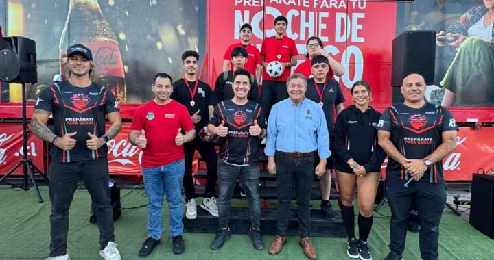 Villa Alemana cerró el verano con torneo gamer familiar en el Parque Cívico Belén