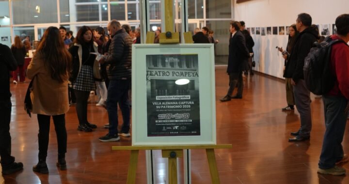Villa Alemana celebra su historia con exposición fotográfica del centenario del Teatro Pompeya