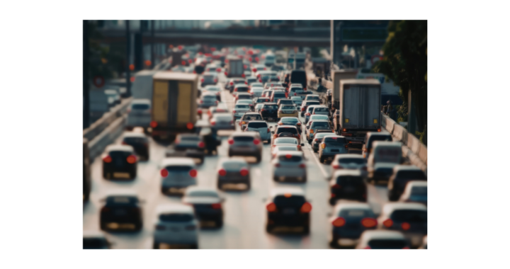 ¡Santiago inicia restricción vehicular permanente para combatir la contaminación!