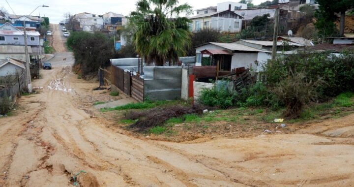 Villa Alemana concreta histórica pavimentación en calle Julio Zepeda tras décadas de espera