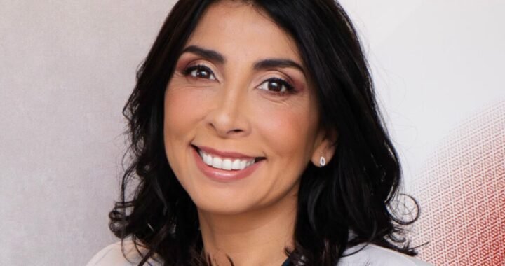 Karla Rubilar propone integrar salud y pensiones en una nueva mirada de seguridad social
