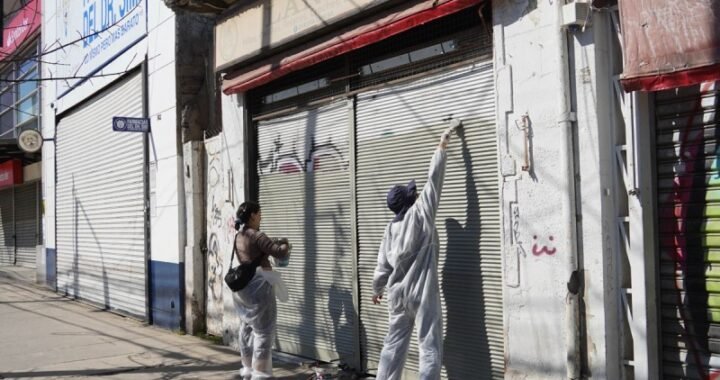 Villa Alemana inicia pintado masivo de locales con apoyo de voluntarios